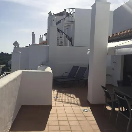 Ruim Zonnig Met Groot Terras In Mooi Complex, Op 15' Te Voet Het Strand; Op 10' En Puerto Banus.